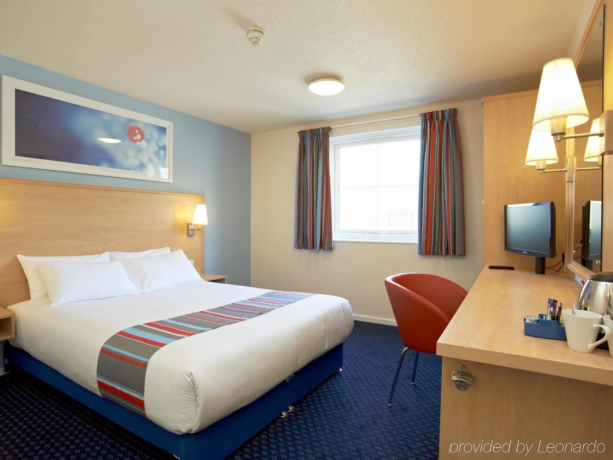 Travelodge Guildford Exterior foto