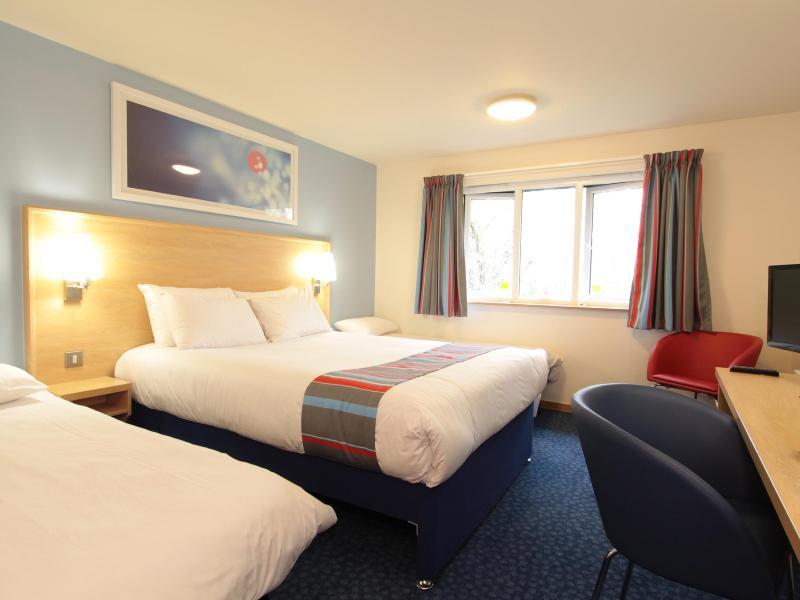 Travelodge Guildford Exterior foto